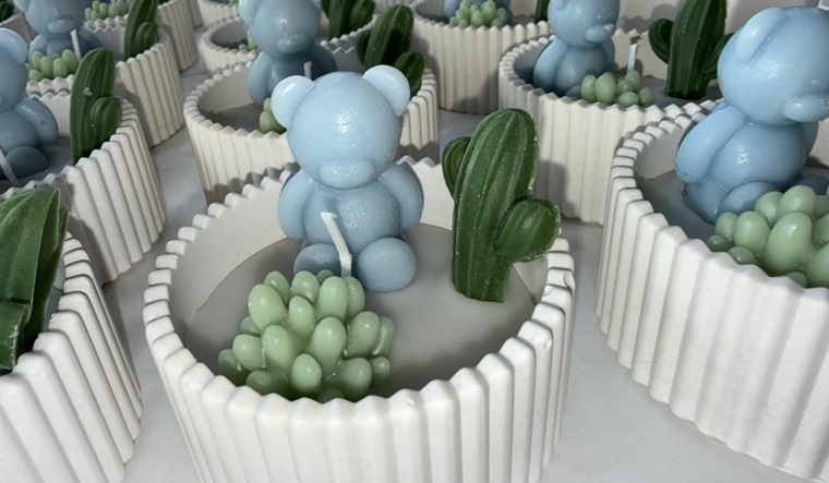 Hand-poured candles collection