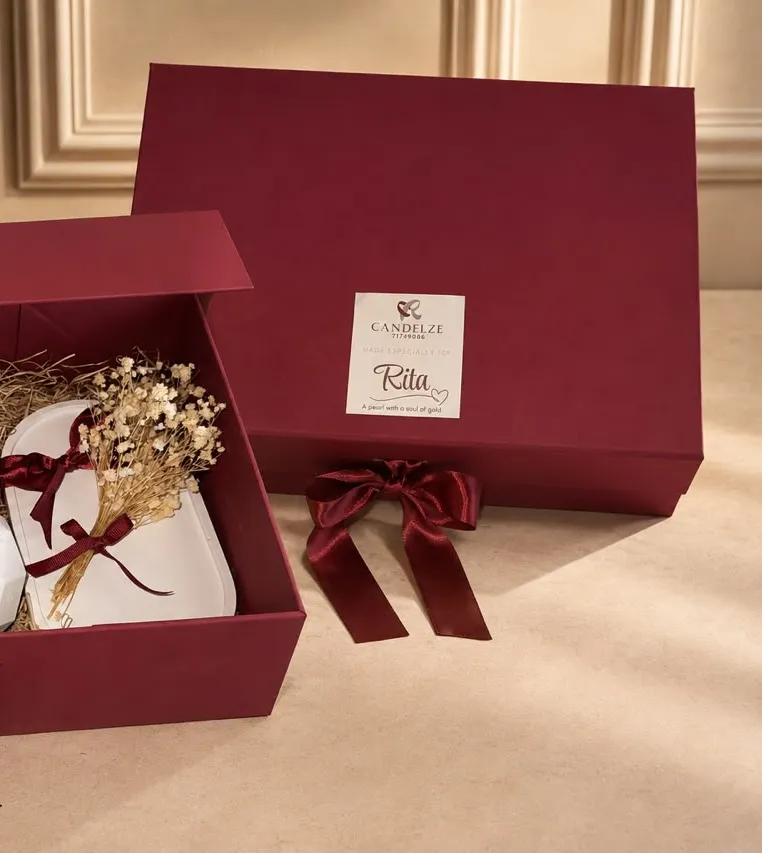 Candelze candle and branded packaging